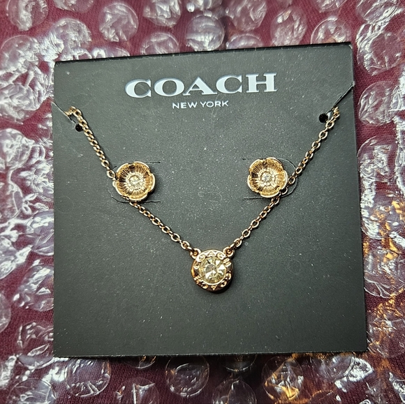 Coach Open Circle Necklace & Tea Rose Stud Earrings Set - Picture 9 of 15